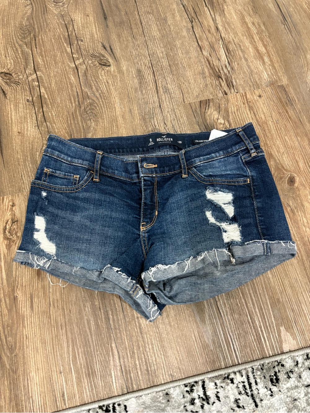Hollister Low Rise Cutoff Dark Blue Distressed Denim Short Shoets